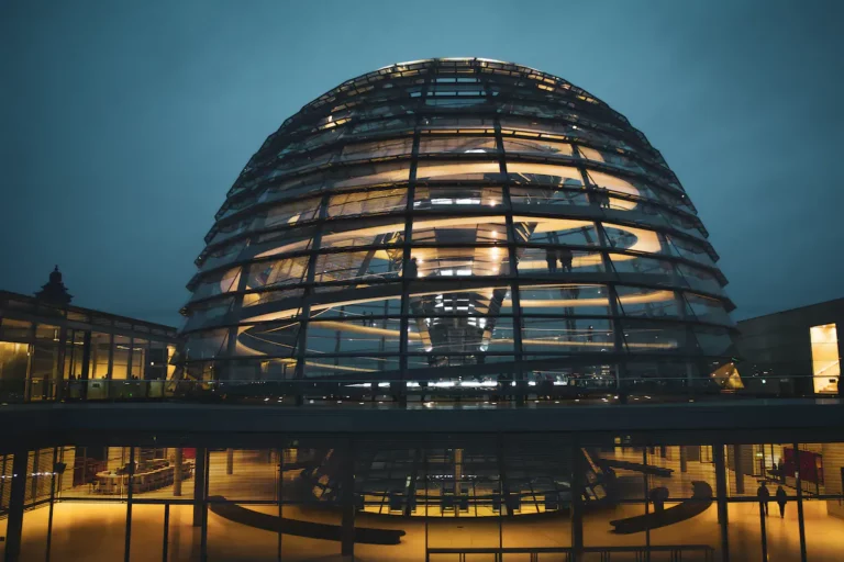 Die Kuppel des Reichstags in Berlin